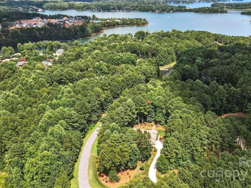 4642 Gold Finch Drive, Denver, NC 28037.  MLS# CAR4276787, YatesRealty ID 27903. 