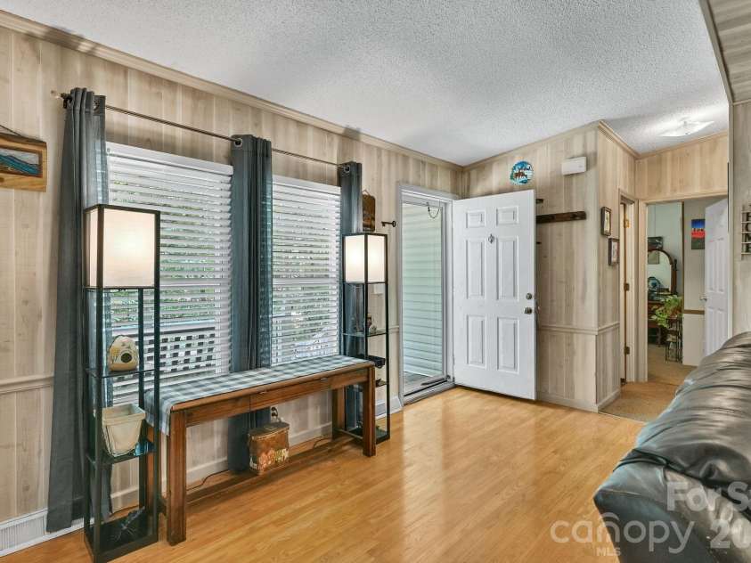 560 Morgan Branch Road, Marshall, NC 28753.  MLS# CAR4389335, YatesRealty ID 27905. 