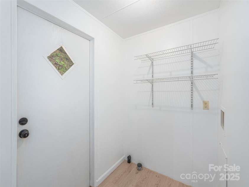 590 Hutch Mountain Road, Fletcher, NC 28732.  MLS# CAR4277834, YatesRealty ID 27905. 