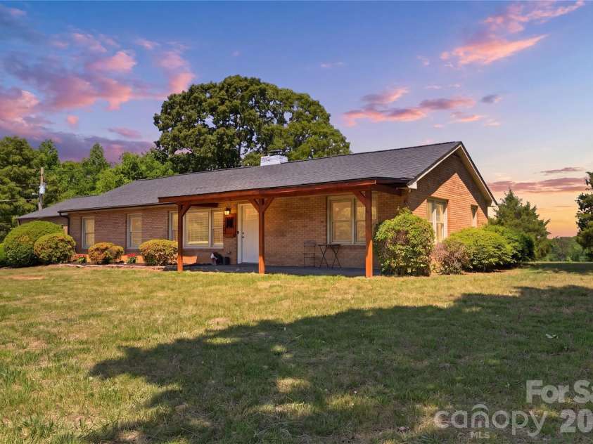 1333 Eufola Road, Statesville, NC 28677.  MLS# CAR4377751, YatesRealty ID 27906. 