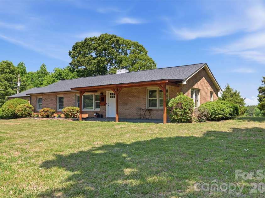 1333 Eufola Road, Statesville, NC 28677.  MLS# CAR4377751, YatesRealty ID 27906. 