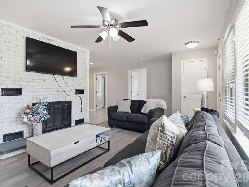 1333 Eufola Road, Statesville, NC 28677.  MLS# CAR4377751, YatesRealty ID 27906. 