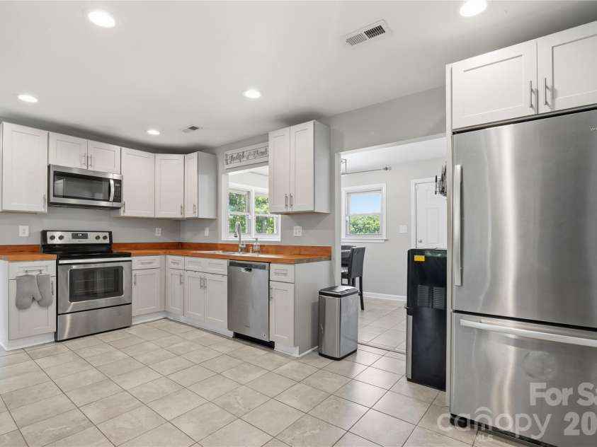 1333 Eufola Road, Statesville, NC 28677.  MLS# CAR4377751, YatesRealty ID 27906. 