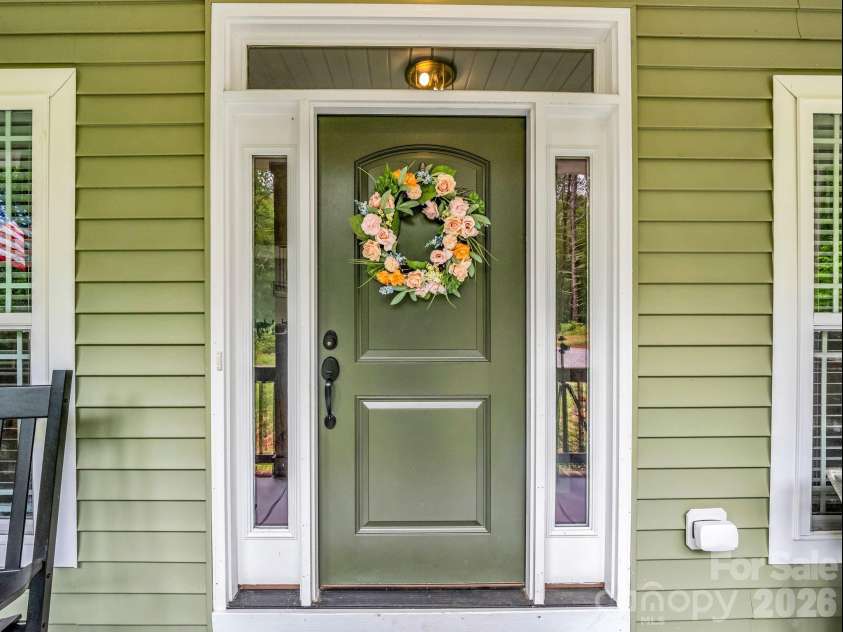 905 Rolling Road, Lincolnton, NC 28092.  MLS# CAR4386147, YatesRealty ID 27907. 