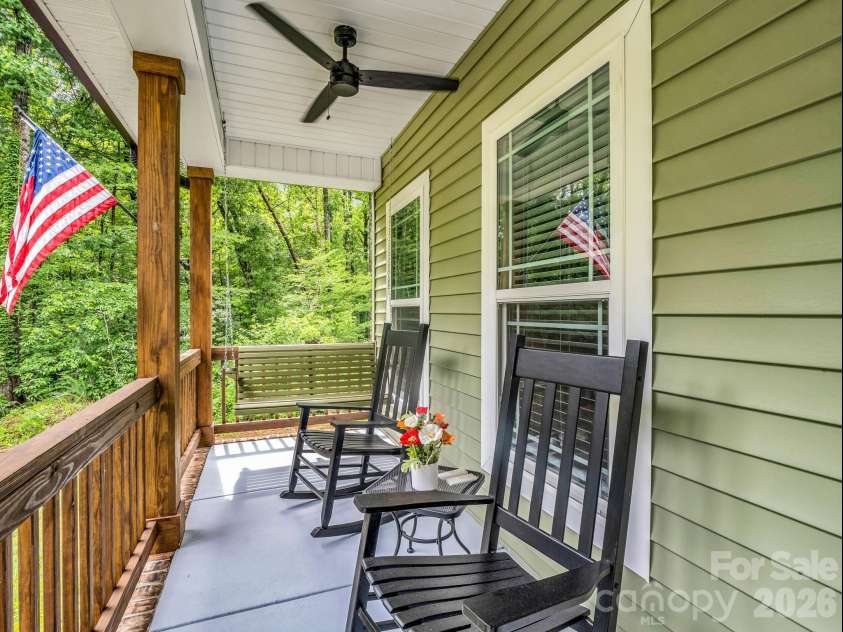 905 Rolling Road, Lincolnton, NC 28092.  MLS# CAR4386147, YatesRealty ID 27907. 
