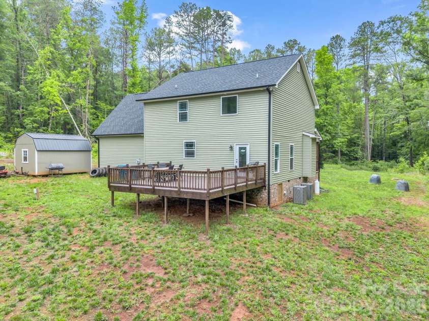 905 Rolling Road, Lincolnton, NC 28092.  MLS# CAR4386147, YatesRealty ID 27907. 