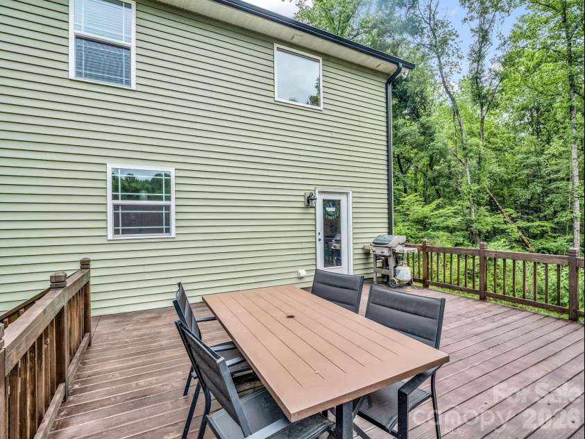 905 Rolling Road, Lincolnton, NC 28092.  MLS# CAR4386147, YatesRealty ID 27907. 