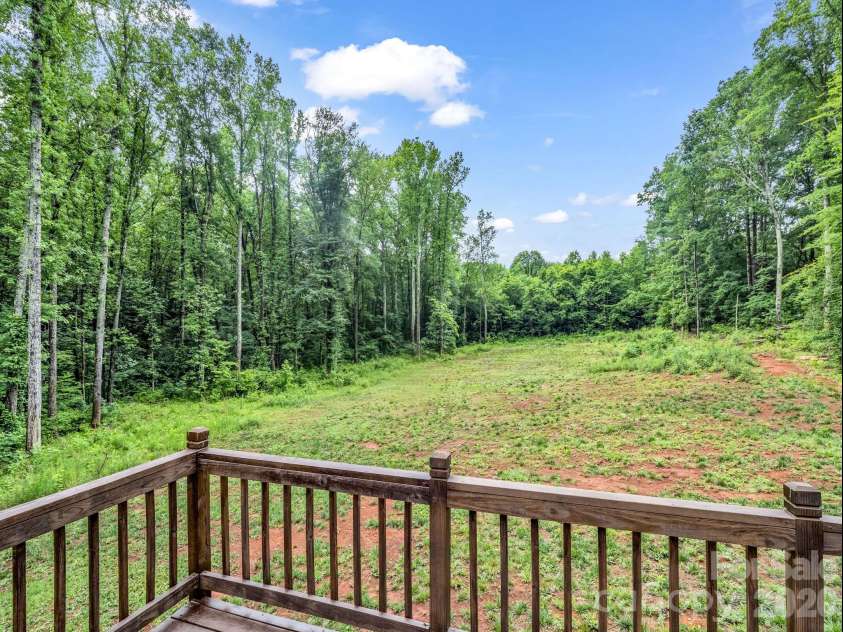 905 Rolling Road, Lincolnton, NC 28092.  MLS# CAR4386147, YatesRealty ID 27907. 