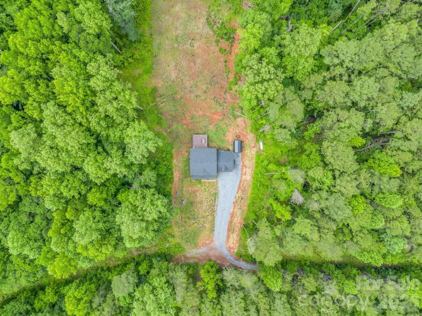 905 Rolling Road, Lincolnton, NC 28092.  MLS# CAR4386147, YatesRealty ID 27907. 