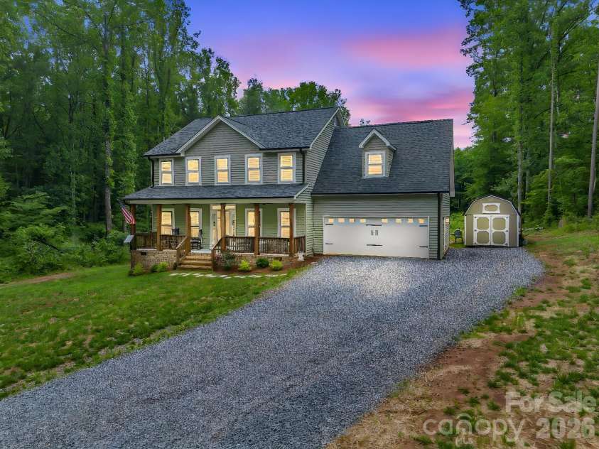 905 Rolling Road, Lincolnton, NC 28092.  MLS# CAR4386147, YatesRealty ID 27907. 
