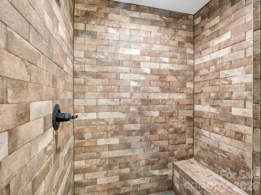 905 Rolling Road, Lincolnton, NC 28092.  MLS# CAR4386147, YatesRealty ID 27907. Primary Shower