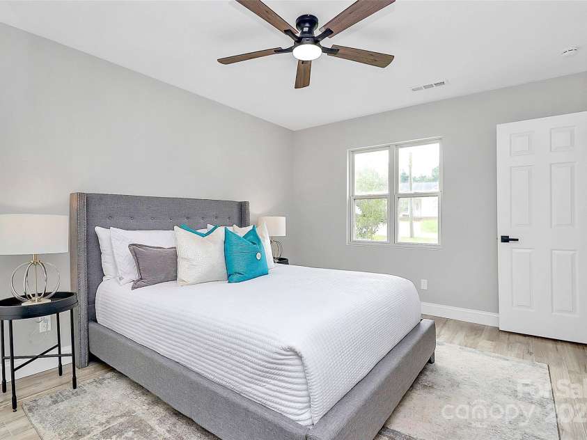 1007 Johnson Street, Charlotte, NC 28206.  MLS# CAR4277602, YatesRealty ID 27908. 1st Floor Bedroom 1