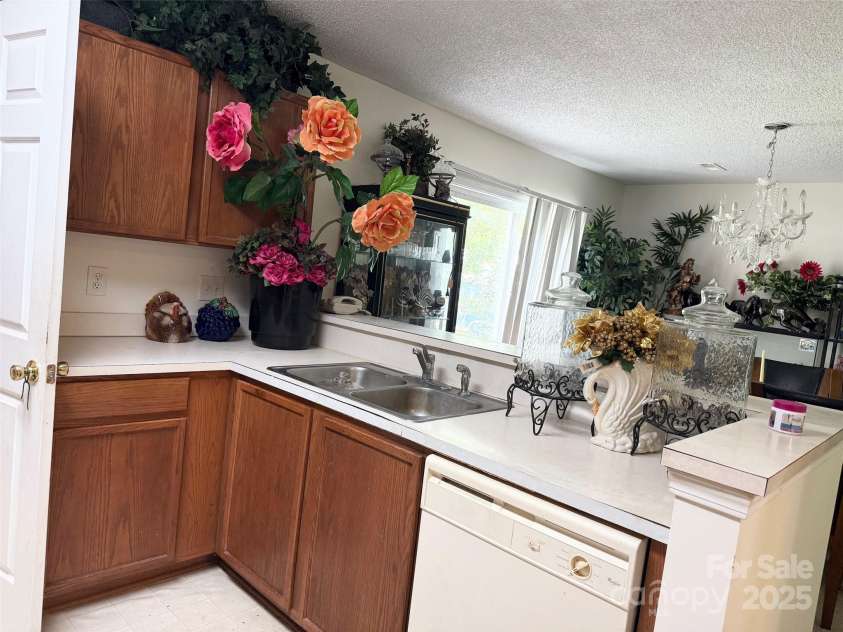 4046 Fairmeadow Drive, Lancaster, SC 29720.  MLS# CAR4280658, YatesRealty ID 27909. 