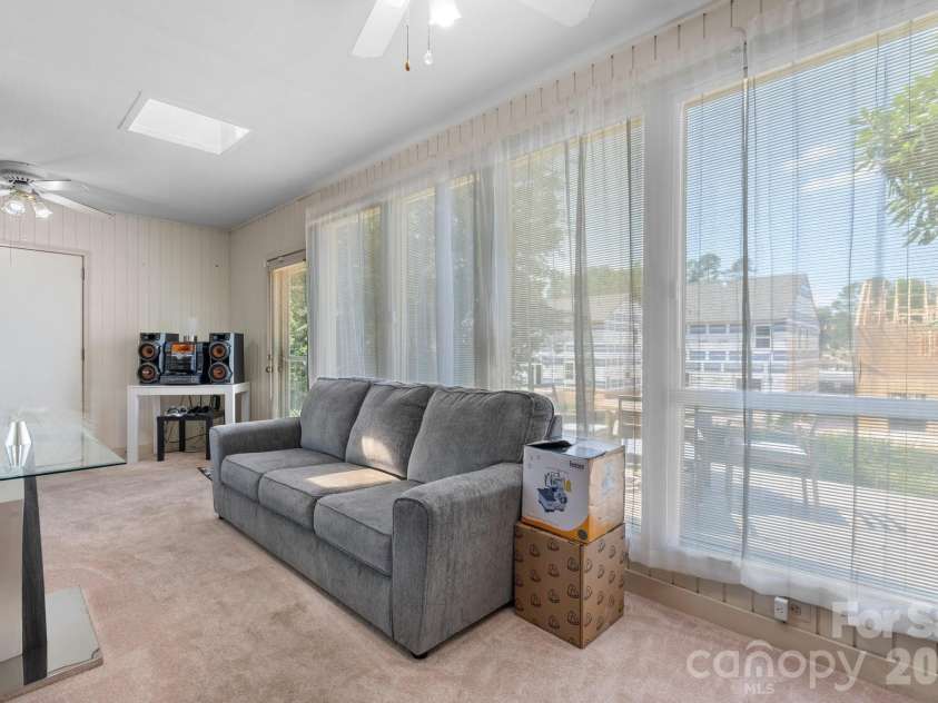 1330 5th Street, Hickory, NC 28601.  MLS# CAR4268125, YatesRealty ID 2791. 