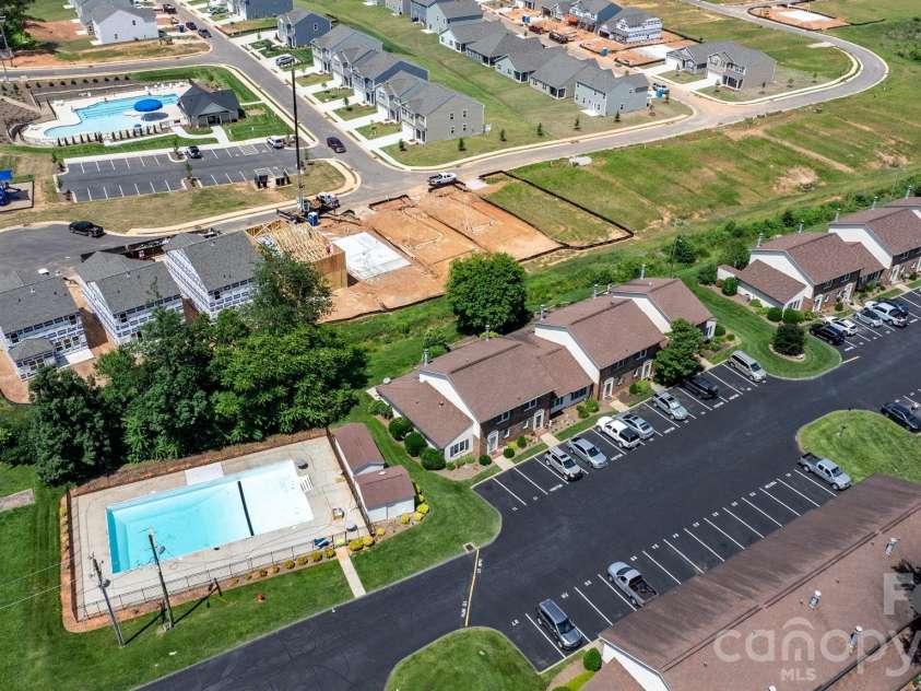 1330 5th Street, Hickory, NC 28601.  MLS# CAR4268125, YatesRealty ID 2791. 