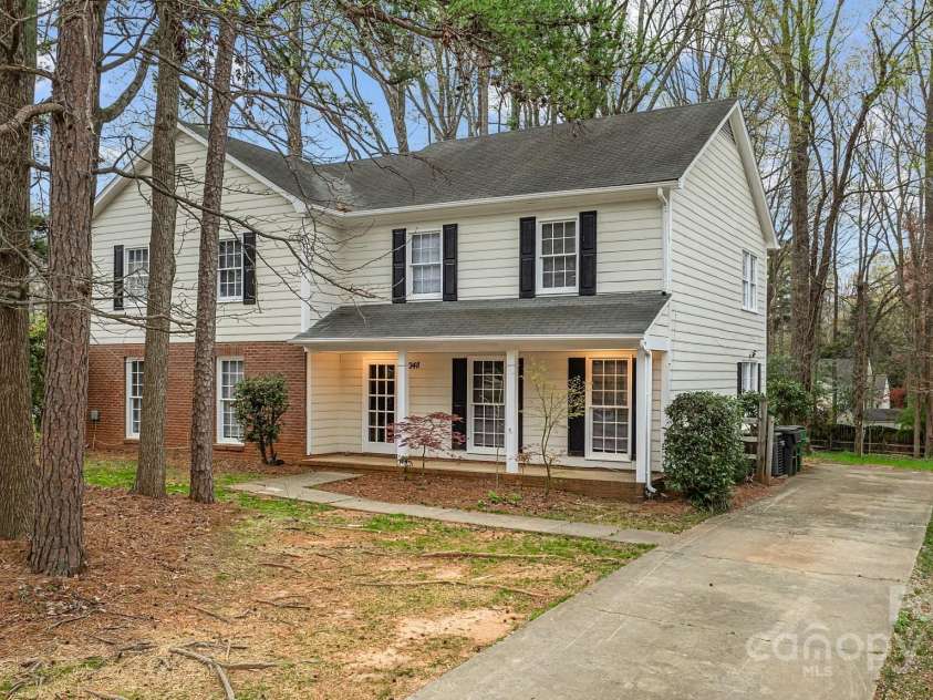 5948 Deveron Drive, Charlotte, NC 28211.  MLS# CAR4225221, YatesRealty ID 2791. 5948 Deveron - Duplex