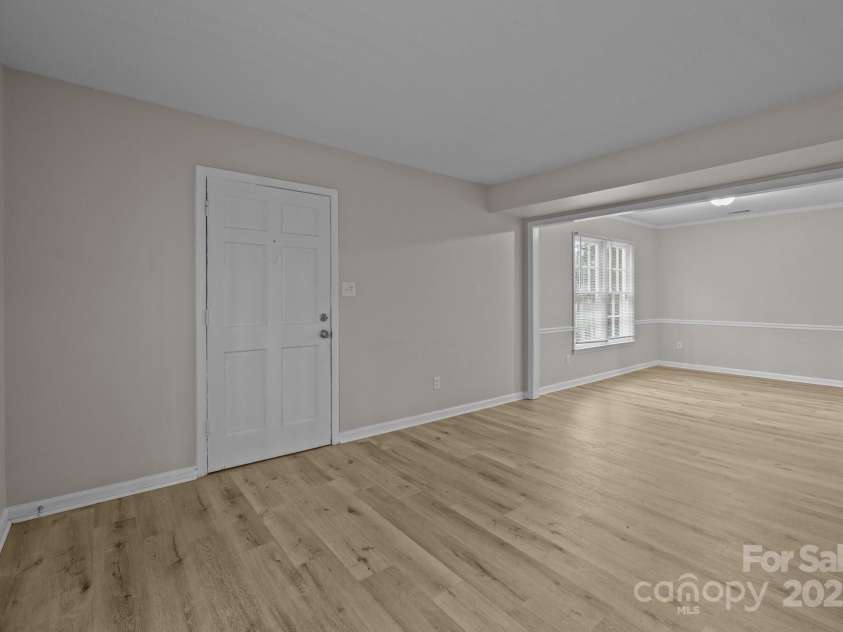 5948 Deveron Drive, Charlotte, NC 28211.  MLS# CAR4225221, YatesRealty ID 2791. 615 Rama - Duplex