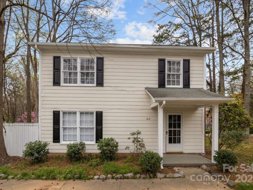 5948 Deveron Drive, Charlotte, NC 28211.  MLS# CAR4225221, YatesRealty ID 2791. 615 Rama - Duplex