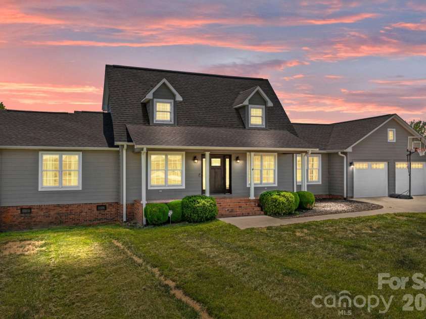 360 Whitaker Road, Shelby, NC 28152.  MLS# CAR4379055, YatesRealty ID 27910. 