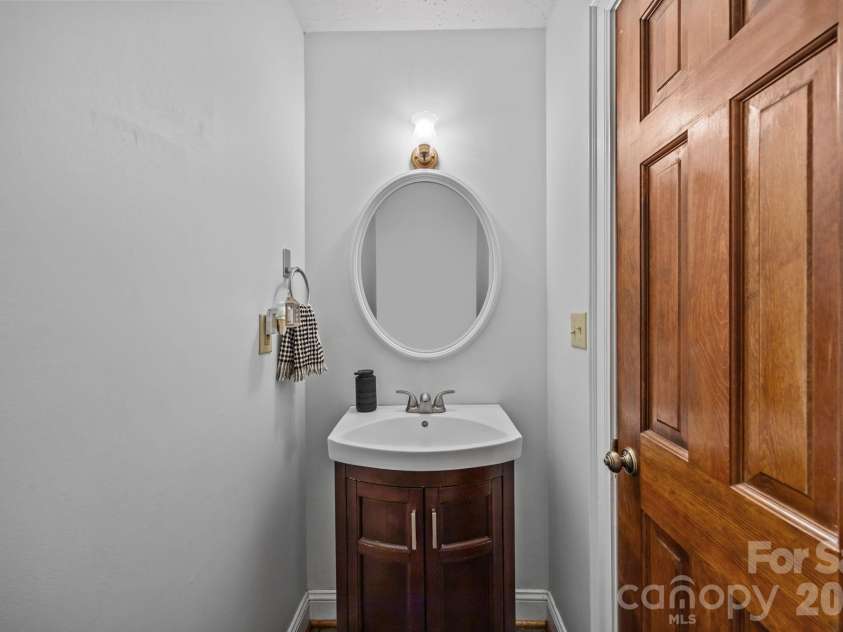 360 Whitaker Road, Shelby, NC 28152.  MLS# CAR4379055, YatesRealty ID 27910. 