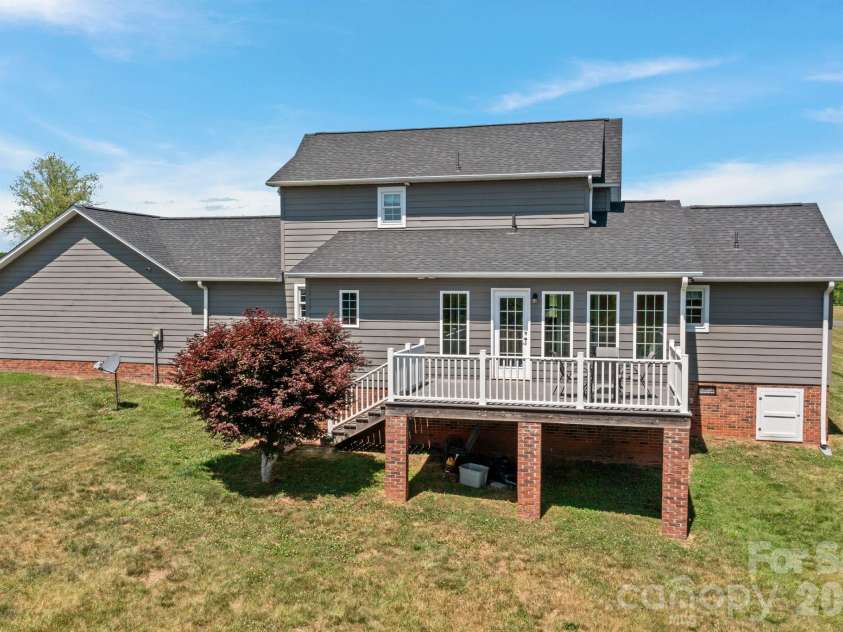 360 Whitaker Road, Shelby, NC 28152.  MLS# CAR4379055, YatesRealty ID 27910. 