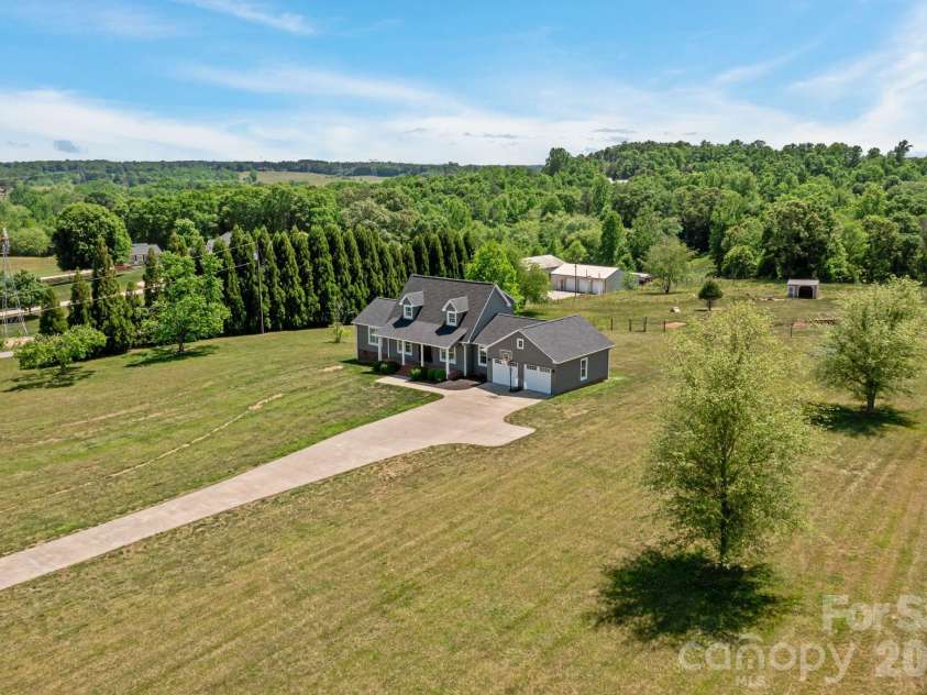 360 Whitaker Road, Shelby, NC 28152.  MLS# CAR4379055, YatesRealty ID 27910. 