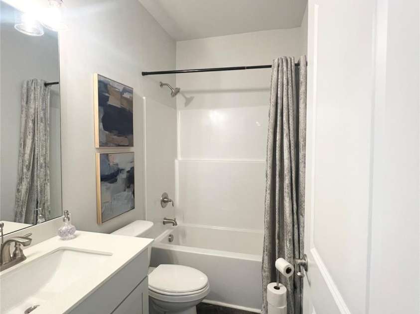 134 Swan Park Lane, Statesville, NC 28625.  MLS# CAR4284147, YatesRealty ID 27913. 