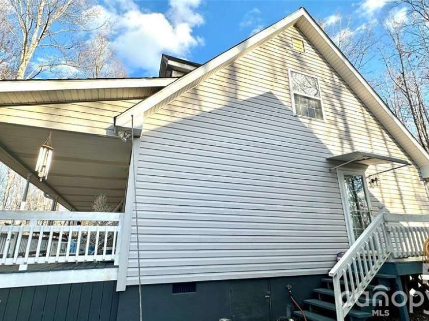 386 Groves Road, Union Mills, NC 28167.  MLS# CAR4388735, YatesRealty ID 27913. 