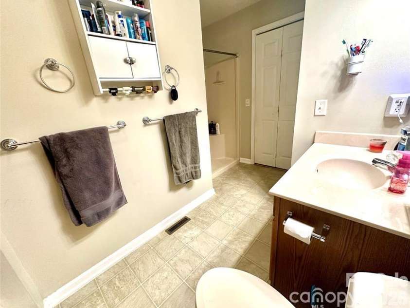 386 Groves Road, Union Mills, NC 28167.  MLS# CAR4388735, YatesRealty ID 27913. 
