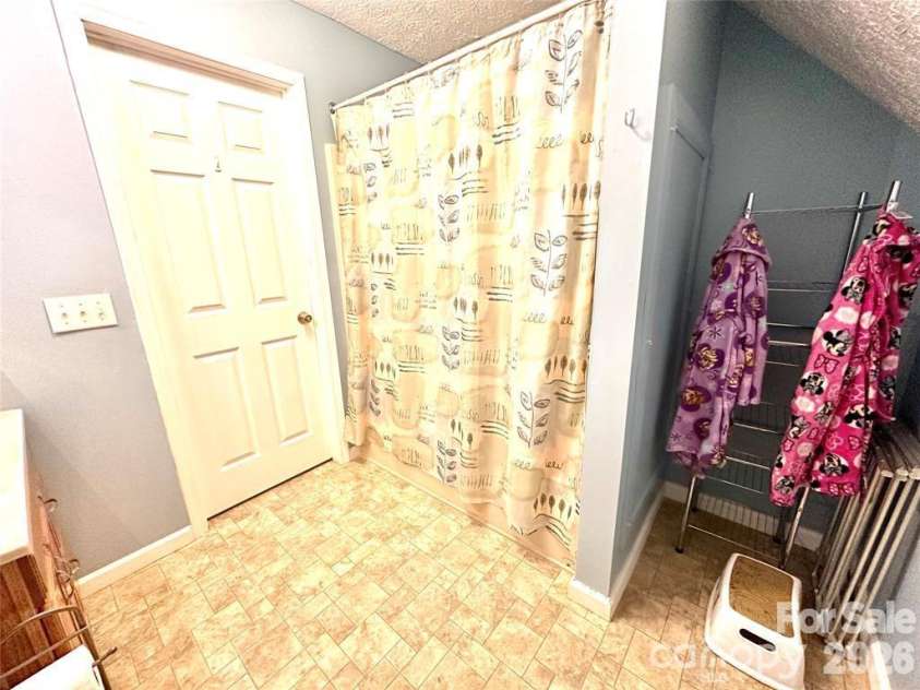 386 Groves Road, Union Mills, NC 28167.  MLS# CAR4388735, YatesRealty ID 27913. 