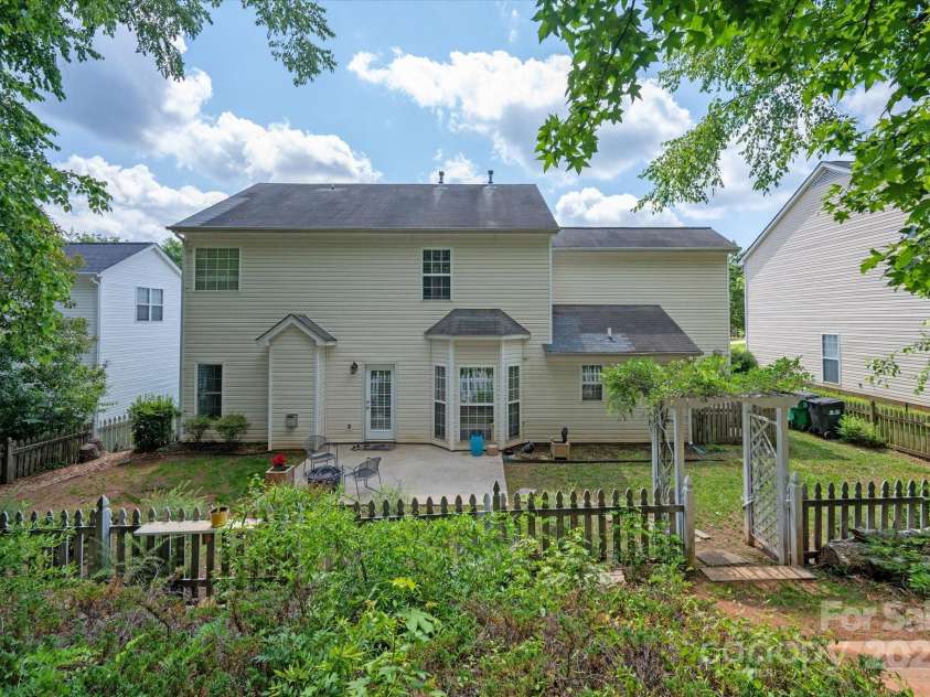 3510 Cole Mill Road, Charlotte, NC 28270.  MLS# CAR4269692, YatesRealty ID 27914. 