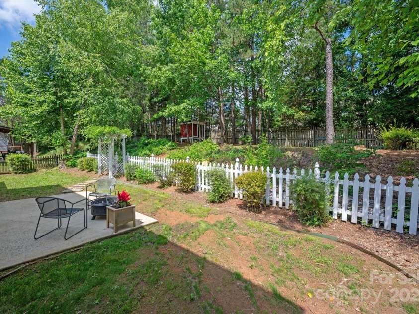 3510 Cole Mill Road, Charlotte, NC 28270.  MLS# CAR4269692, YatesRealty ID 27914. 