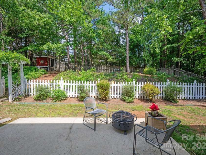 3510 Cole Mill Road, Charlotte, NC 28270.  MLS# CAR4269692, YatesRealty ID 27914. 