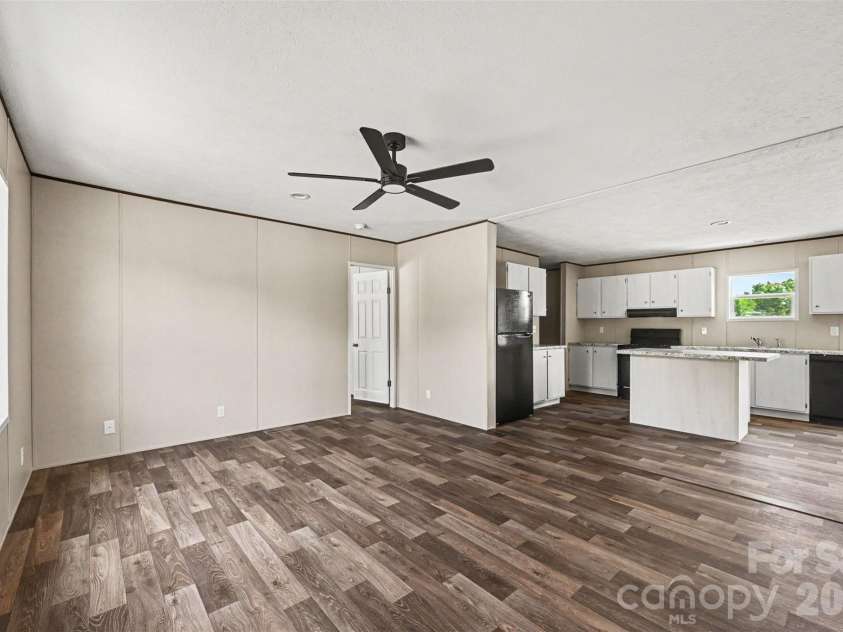 9526 Caycee Drive, Davidson, NC 28036.  MLS# CAR4376695, YatesRealty ID 27917. 