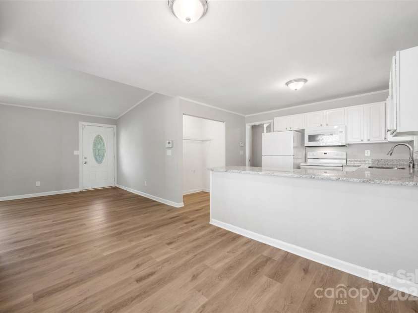 6709 Accrington Court, Charlotte, NC 28227.  MLS# CAR4282926, YatesRealty ID 27918. 