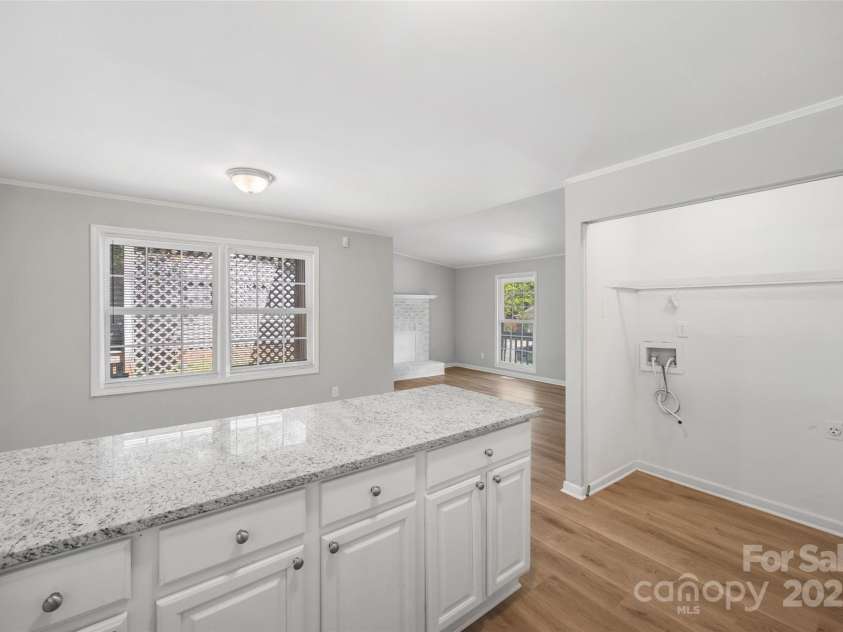 6709 Accrington Court, Charlotte, NC 28227.  MLS# CAR4282926, YatesRealty ID 27918. 