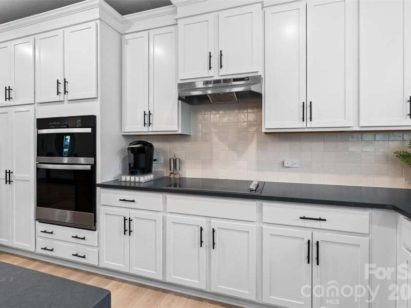 121 Tangle River Drive, Statesville, NC 28677.  MLS# CAR4386651, YatesRealty ID 27919. 