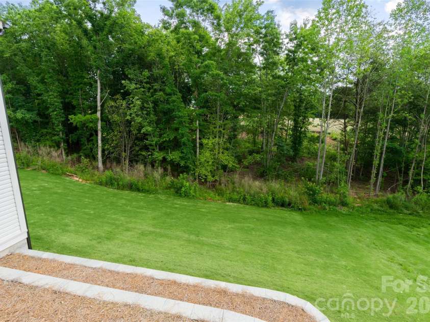 121 Tangle River Drive, Statesville, NC 28677.  MLS# CAR4386651, YatesRealty ID 27919. 