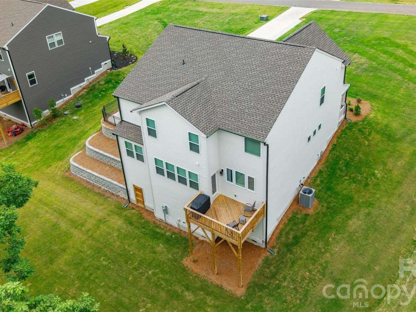 121 Tangle River Drive, Statesville, NC 28677.  MLS# CAR4386651, YatesRealty ID 27919. 