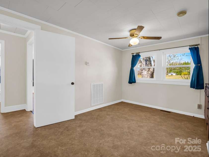 34 Manus Chapel Road, Mill Spring, NC 28756.  MLS# CAR4234252, YatesRealty ID 2792. 