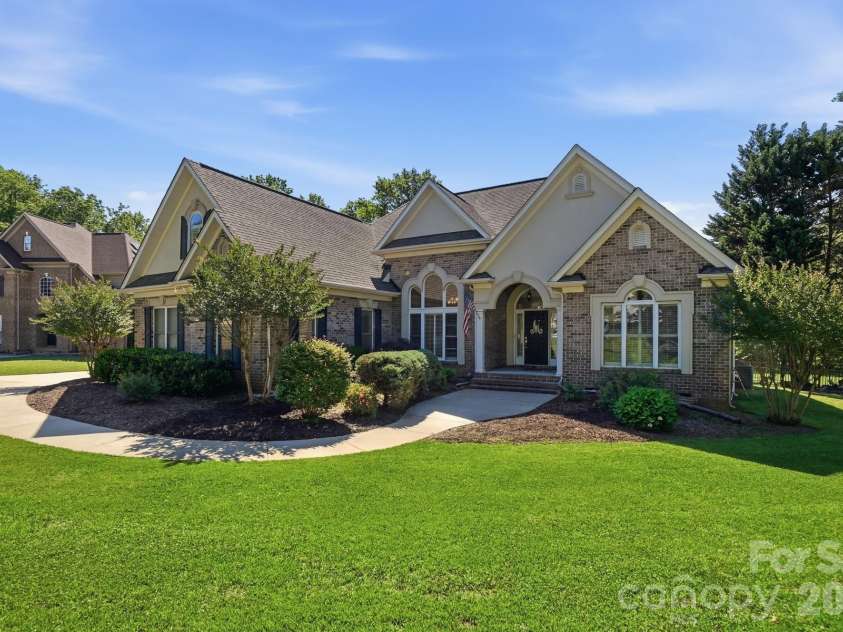 2066 Applebrook Drive, Wesley Chapel, NC 28110.  MLS# CAR4380980, YatesRealty ID 27920. 