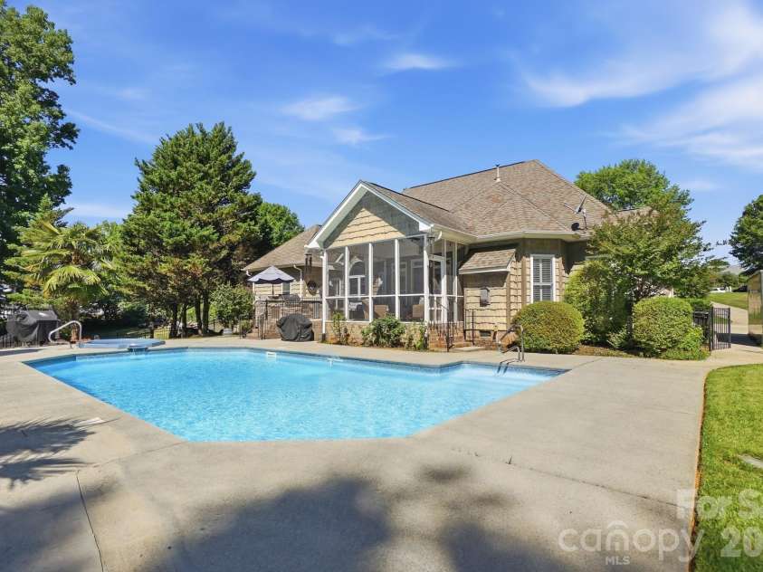 2066 Applebrook Drive, Wesley Chapel, NC 28110.  MLS# CAR4380980, YatesRealty ID 27920. 