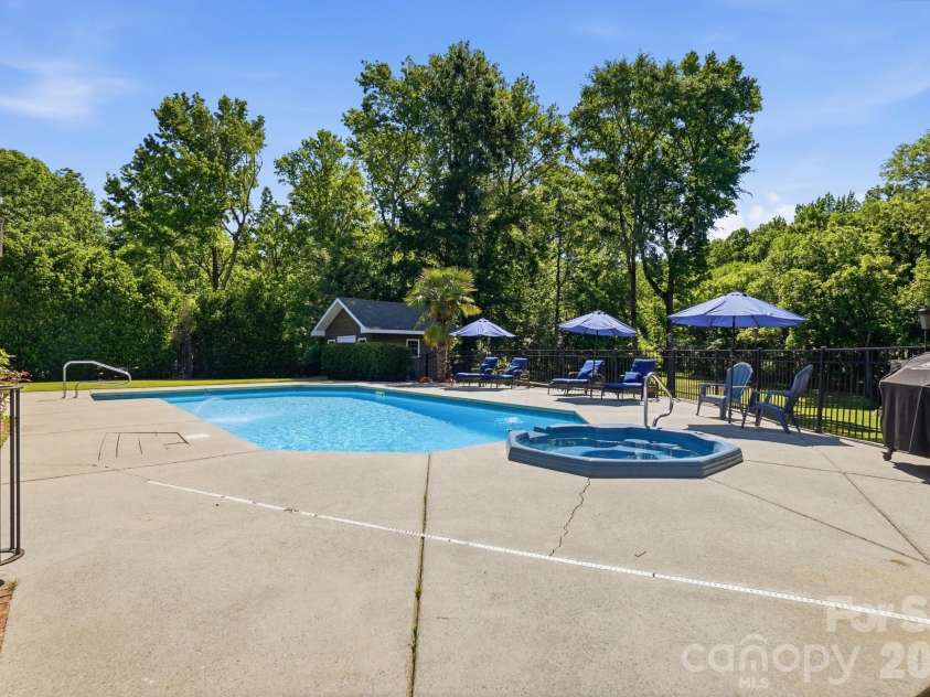 2066 Applebrook Drive, Wesley Chapel, NC 28110.  MLS# CAR4380980, YatesRealty ID 27920. 