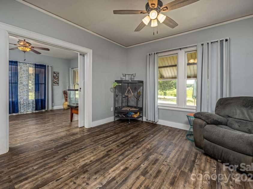 5486 Sherrills Ford Road, Catawba, NC 28609.  MLS# CAR4282950, YatesRealty ID 27921. 