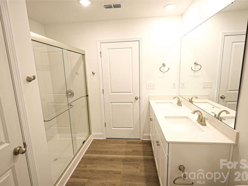 4982 Twin River Drive, Denver, NC 28037.  MLS# CAR4362355, YatesRealty ID 27923. 