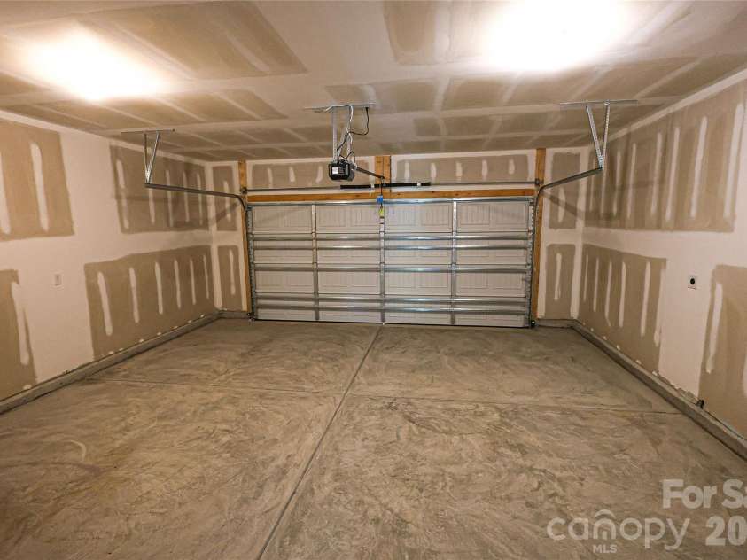 4982 Twin River Drive, Denver, NC 28037.  MLS# CAR4362355, YatesRealty ID 27923. 