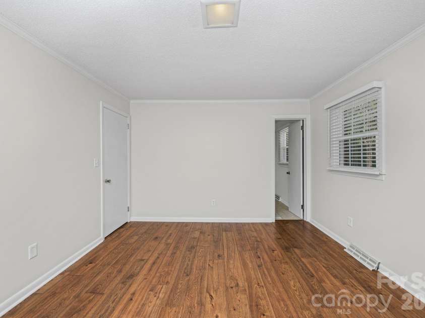 475 Pamela Street, Salisbury, NC 28146.  MLS# CAR4383115, YatesRealty ID 27925. 