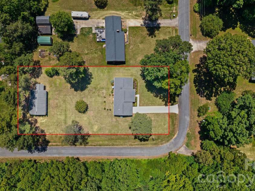 475 Pamela Street, Salisbury, NC 28146.  MLS# CAR4383115, YatesRealty ID 27925. 