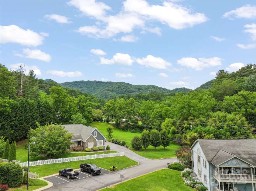 55 Tri Vista Drive, Lake Junaluska, NC 28745.  MLS# CAR4283075, YatesRealty ID 27925. 