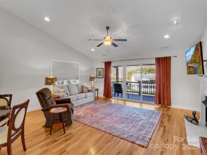 55 Tri Vista Drive, Lake Junaluska, NC 28745.  MLS# CAR4332103, YatesRealty ID 27925. 